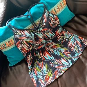🌞3/$20 Colorful Mossimo Tankini Top